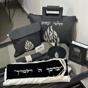סט לגבר שחור קטיפה